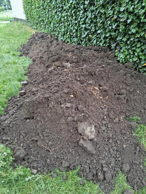 Gratis, Zwarte tuinaarde / tuingrond / zand, Tuin en Terras, Aarde en Mest, Tuinaarde, Ophalen