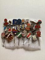 Metalen speldjes, Verzamelen, Speldjes, Pins en Buttons, Ophalen of Verzenden, Gebruikt, Sport
