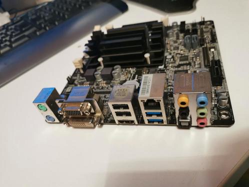 Asrock Q1900 itx, Computers en Software, Moederborden, Gebruikt, DDR3, Ophalen of Verzenden