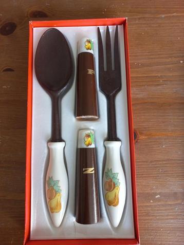 Vintage sla couvert en peper en zout stel beschikbaar voor biedingen