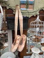 Brocante oude roze spitzen met linten, Antiek en Kunst, Curiosa en Brocante, Ophalen of Verzenden