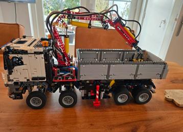 Technisch lego mercedes truck  beschikbaar voor biedingen