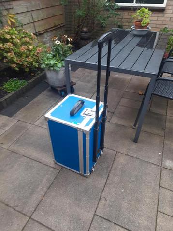 Mooie flightcase trolley (Anycase) beschikbaar voor biedingen