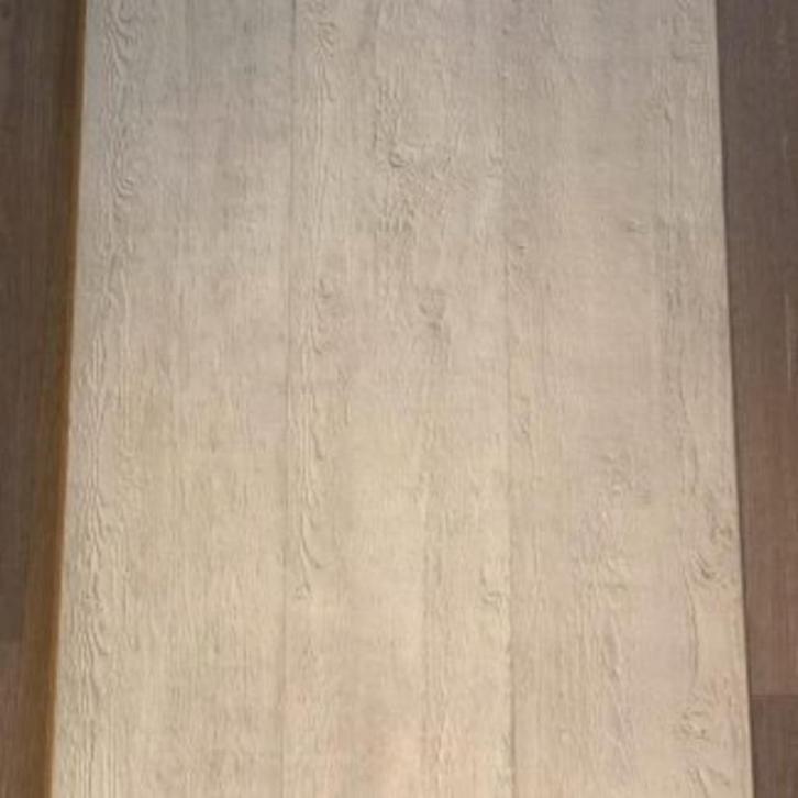 Tarkett Concrete Oak laminaat nu bij ons € 14,95 per m²., Huis en Inrichting, Stoffering | Vloerbedekking, Nieuw, Laminaat, 25 tot 50 m²