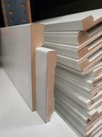 Overzet plint 18x120mm mdf wit 240cm lang hoogte inkortbaar, Doe-het-zelf en Verbouw, Plinten en Afwerking, Ophalen, Nieuw, Mdf
