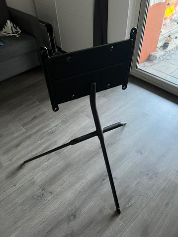 Samsung Studio Stand - TV standaard beschikbaar voor biedingen