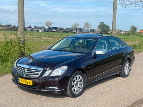 Mercedes E-Klasse 2.2 CDI E250 Sedan AUT 2009 Bruin, Auto's, Mercedes-Benz, Bedrijf, E-Klasse, ABS, Airbags, Airconditioning, Alarm