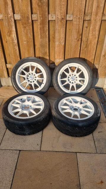 Race velgen Motec 16 inch 225/45/R16 Toyo Proxes R888  beschikbaar voor biedingen
