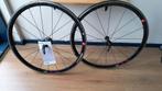 Fulcrum racing 4 10/11 speed met nieuwe lagers, velgrem, Fietsen en Brommers, Ophalen, Zo goed als nieuw, Racefiets, Wiel