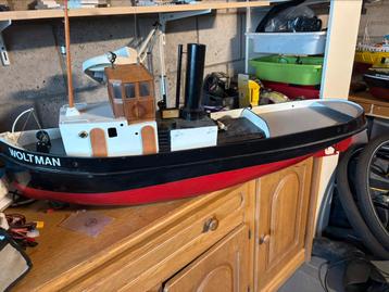 rc houten aleepboot wegens stoppen hobby beschikbaar voor biedingen