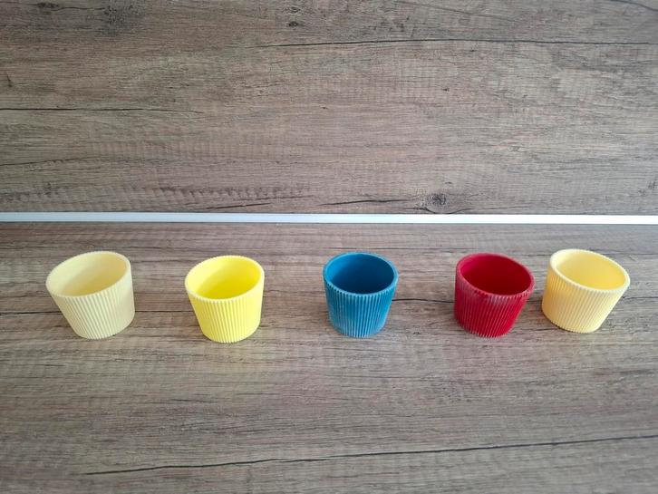 Turkstra 5 vintage melamine eierdopjes met ribbelrand pastel, Antiek en Kunst, Antiek | Keukenbenodigdheden, Ophalen of Verzenden