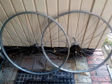 Fietswielen racefiets weinmann mavic etc beschikbaar voor biedingen