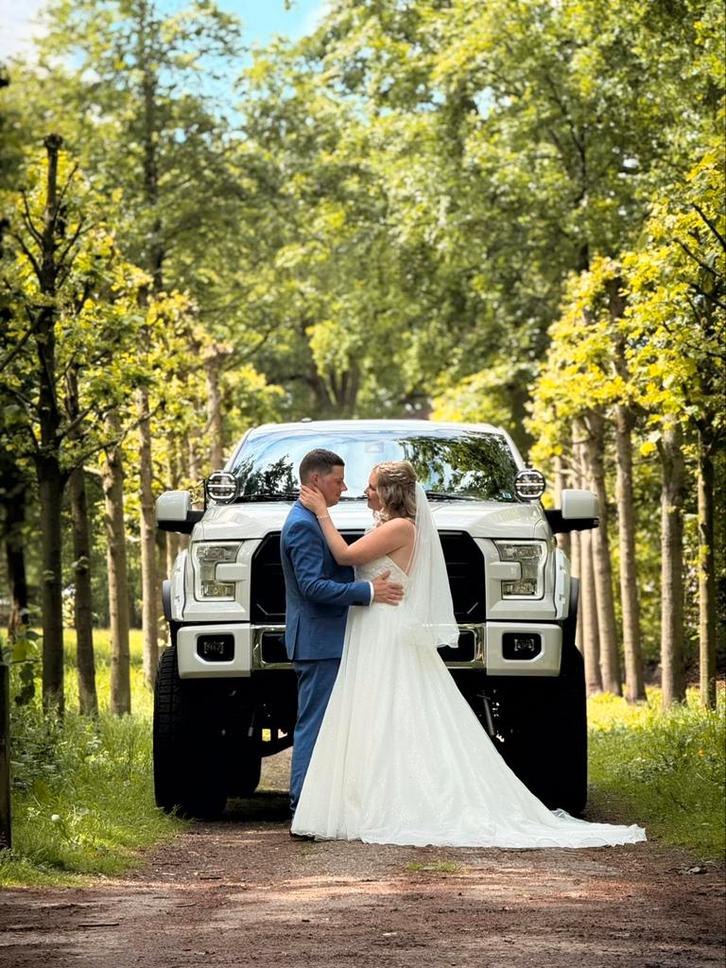 Trouwauto huren / bruiloft / gala  XXL truck Parelmoer, Diensten en Vakmensen, Verhuur | Auto en Motor