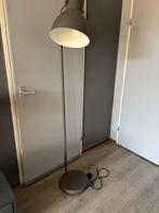 Vloerlamp ikea 175 cm hoog 30cm doorsnee, Huis en Inrichting, Lampen | Vloerlampen, Ophalen, Zo goed als nieuw