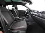 Volkswagen T-Roc 1.5 TSI Sport DSG | Panoramadak | Trekhaak, 12 maanden, Stof, 4 cilinders, Zwart