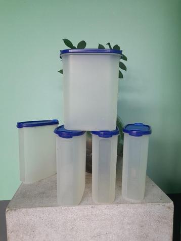 Tupperware ruimtespaarders beschikbaar voor biedingen