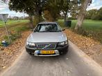 Volvo XC70 2.5 T AWD Geartronic 2004 Grijs YOUNGTIMER xenon, Automaat, 1800 kg, XC70, 2521 cc