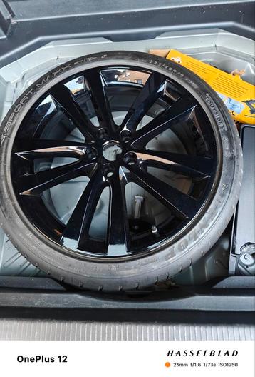 Te koop 19 inch reserver wiel voor Opel , Jaquar Xt beschikbaar voor biedingen