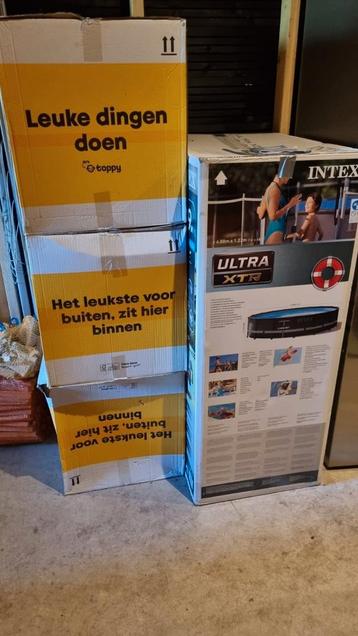 Beschermtegels voor onder zwembad beschikbaar voor biedingen