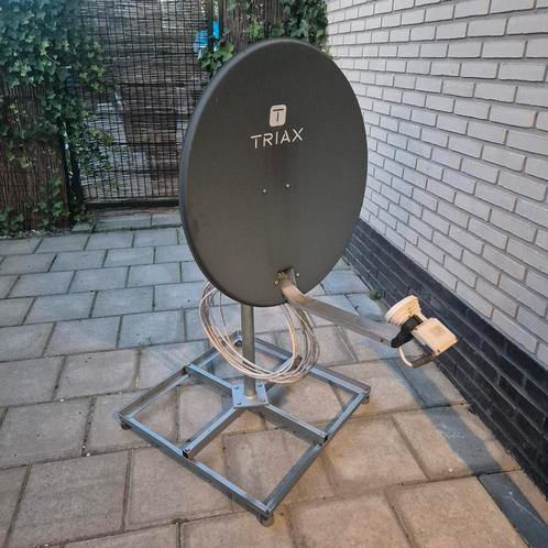 Schotel tv antenne 64cm schotelset triax ( camping tuinhuis), Audio, Tv en Foto, Schotelantennes, Zo goed als nieuw, Ophalen of Verzenden