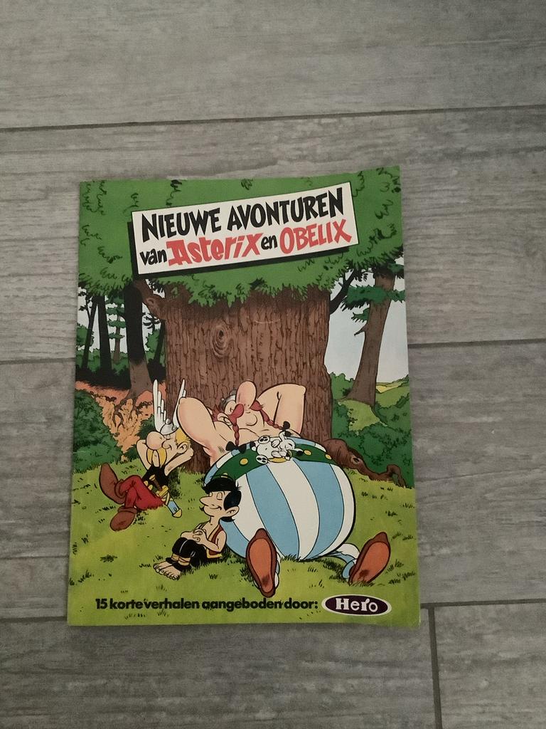 Asterix en Obelix - Nieuwe Avonturen - Hero Uitgave, Eén stripboek, Ophalen of Verzenden, Gelezen