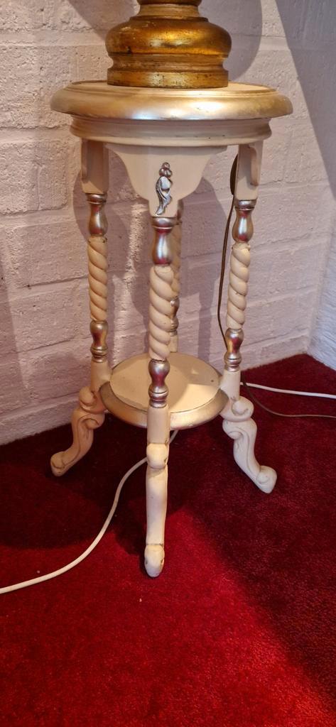 Vintage Bijzettafel met Gedraaide Poten, Huis en Inrichting, Tafels | Bijzettafels, Gebruikt, Rond, 45 tot 60 cm, Minder dan 55 cm