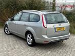 Ford Focus Wagon 1.6 Comfort Airco Cruise Trekhaak Nieuwe Ap, Auto's, Gebruikt, 4 cilinders, 635 kg, Origineel Nederlands