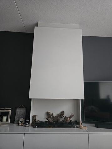 Wand-/tv-meubel met of zonder inbouwhaard beschikbaar voor biedingen