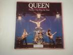 Queen - another one bites the dust, Ophalen, 7 inch, Single, Zo goed als nieuw