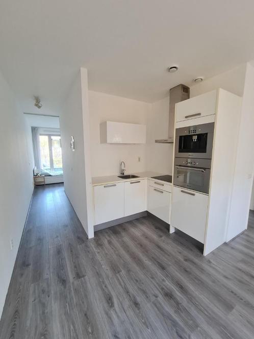 Moderne hoekkeuken in wit hoogglans – inclusief apparatuur, Huis en Inrichting, Keuken | Complete keukens, Gebruikt, Hoekkeuken
