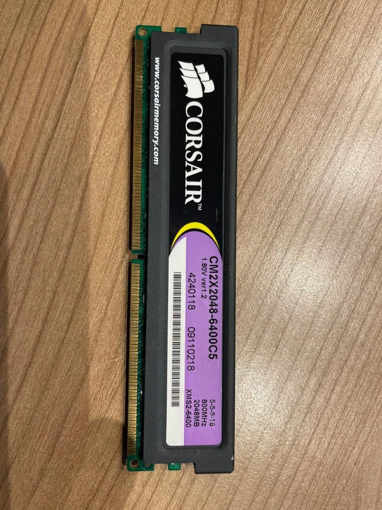 DDR2 RAM geheugen , 1Gb en 2GB, Computers en Software, RAM geheugen, Gebruikt, 666-800, Ophalen of Verzenden, DDR2