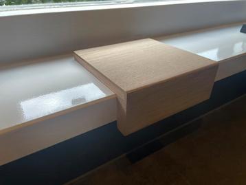 Eiken overzet vensterbanken beschikbaar voor biedingen