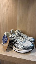 Asics maat 42.5 nieuw, Sport en Fitness, Loopsport en Atletiek, Ophalen of Verzenden, Nieuw, Hardloopschoenen, Asics