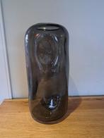 glazen vaas zwart/grijs 35 cm hoog, Huis en Inrichting, Woonaccessoires | Vazen, 50 tot 75 cm, Zwart, Ophalen of Verzenden, Glas