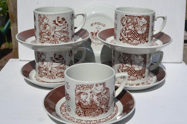 Bjorn Wiinblad Nymolle Denemarken 5 kop en schotels design, Huis en Inrichting, Keuken | Servies, Kop(pen) en/of Schotel(s), Overige stijlen