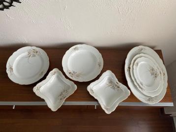 Antiek servies – JHR Hutschenreuther  beschikbaar voor biedingen