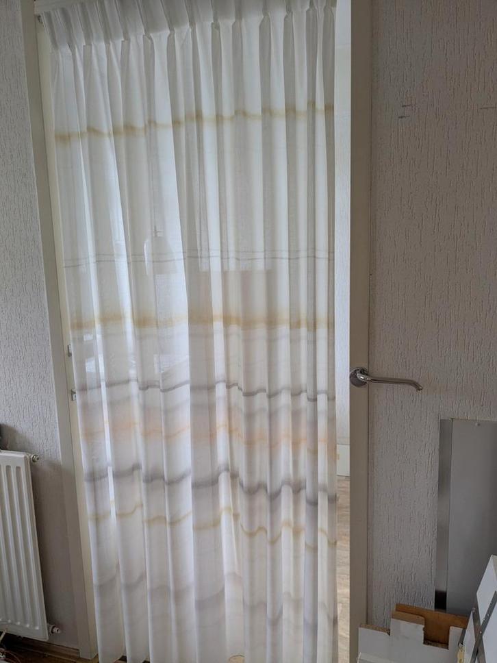 Gordijn/vitrage met streepje, Huis en Inrichting, Stoffering | Gordijnen en Lamellen, Zo goed als nieuw, 200 cm of meer, Ophalen of Verzenden
