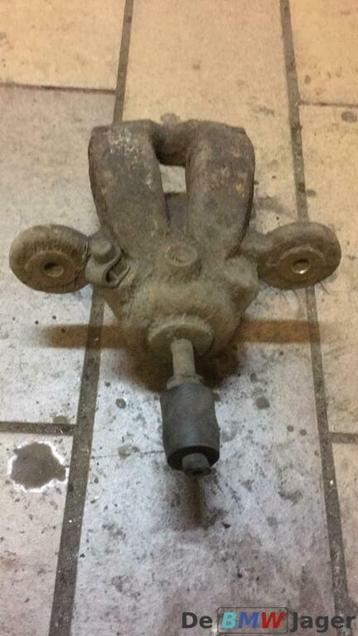 Remklauw linksachter BMW 1 serie E8X 3 serie E9X 34216776377 beschikbaar voor biedingen