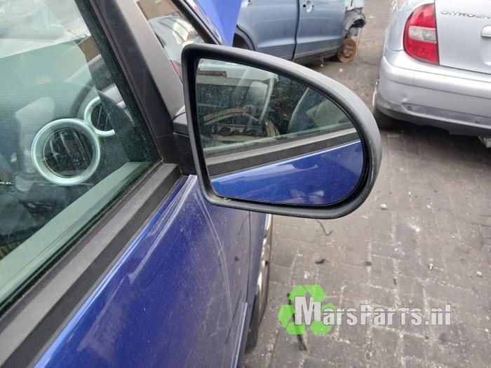 Buitenspiegel rechts van een Mitsubishi Colt, Auto-onderdelen, Spiegels, Mitsubishi, Gebruikt, 3 maanden garantie, Ophalen of Verzenden