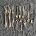 Verzilverd bestek (3 vorken, 8 theelepeltjes), Ophalen of Verzenden