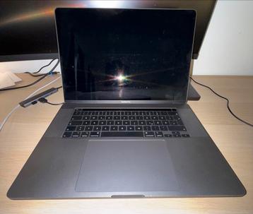 MacBook Pro 16" i7 512GB SSD 16GB RAM beschikbaar voor biedingen