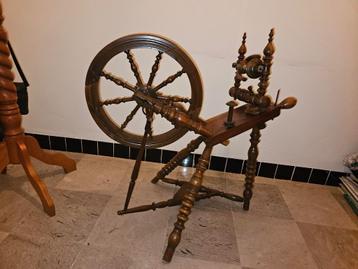 Spinnewiel beschikbaar voor biedingen