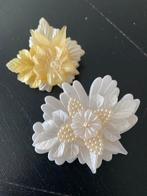 Vintage lucite bloembroches 3 stuks, Ophalen of Verzenden, Zo goed als nieuw, Overige materialen