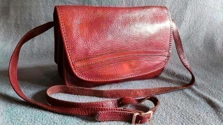 TOPSTAAT schoudertasje - echt leer congnac kleur- 24x15x9cm, Sieraden, Tassen en Uiterlijk, Tassen | Schoudertassen, Zo goed als nieuw