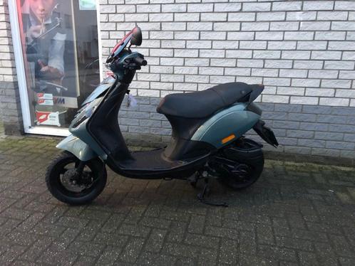 LEUKE PIAGGIO ZIP SP 45 4-TAKT BLAUW  BROM  BJ2011 9000KM, Fietsen en Brommers, Scooters | Piaggio