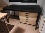 Tafel zwart ikea, Huis en Inrichting, Bureaus, Ophalen, Zo goed als nieuw