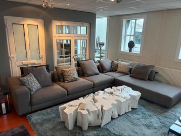 Minotti Freeman modulaire configuratie LP € 30.000,- beschikbaar voor biedingen