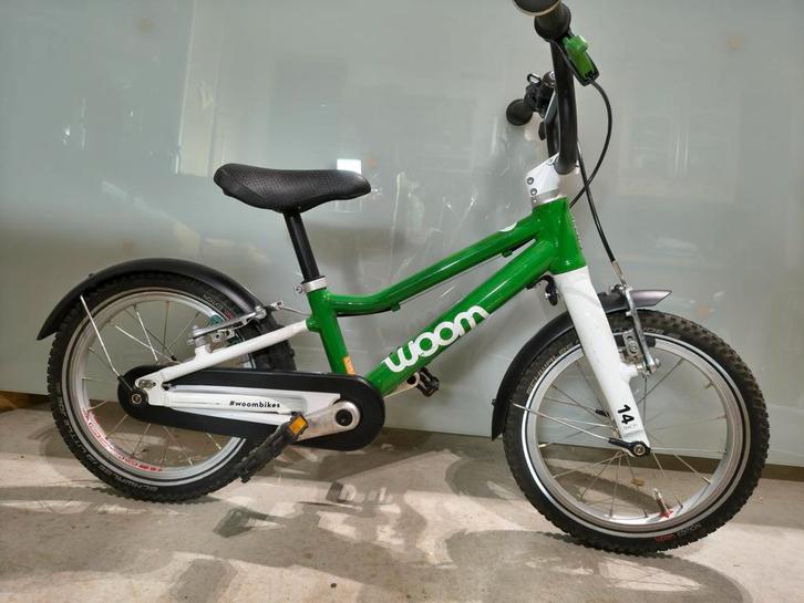 Woom 2 Fiets - Zeer Netjes met Factuur, Fietsen en Brommers, Fietsen | Jongens, Zo goed als nieuw, 14 inch of minder, Handrem