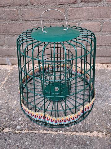 Groene Vivara voederkooi voor tuinvogels. beschikbaar voor biedingen