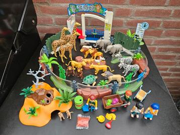 Playmobil dierentuin met dieren (leeuwen, olifanten, apen) beschikbaar voor biedingen